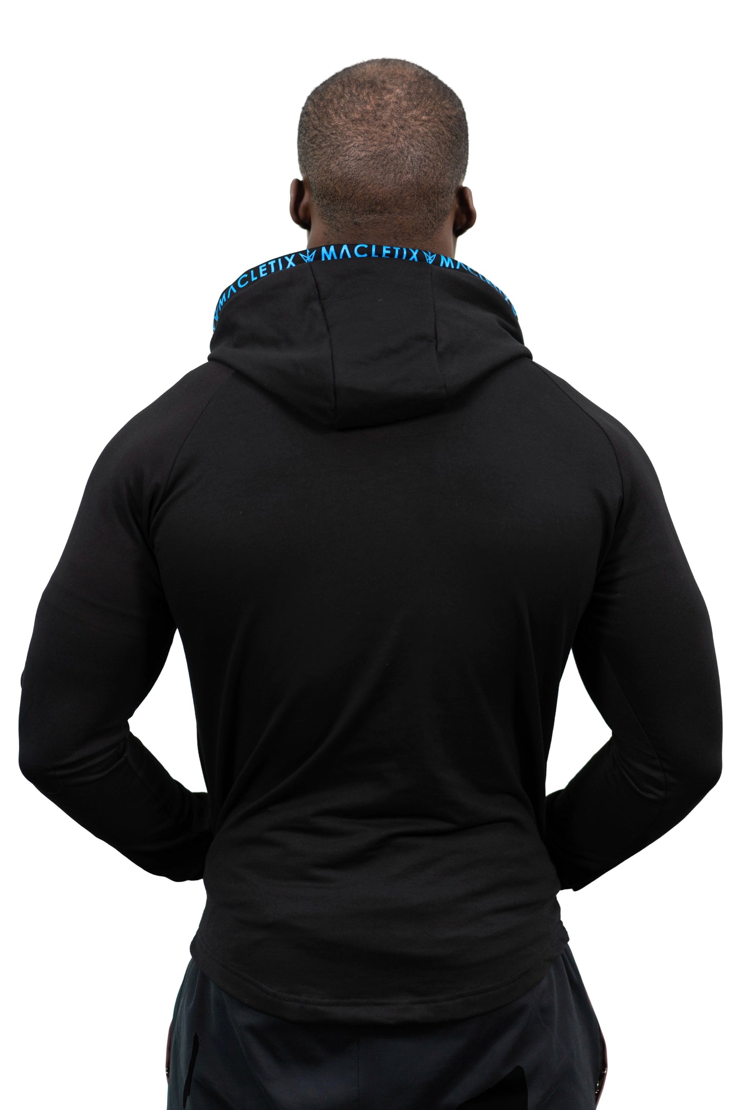 ESSENTIAL HOODIE